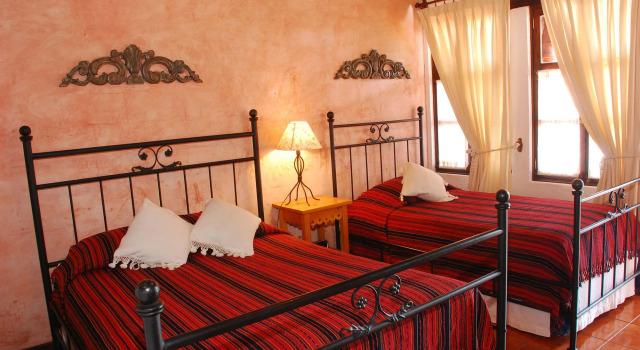 Hotel Casa Madeleine B&B & Spa, Rezerwuj Ośrodek wypoczynkowy Antigua Guatemala Zacatepeques