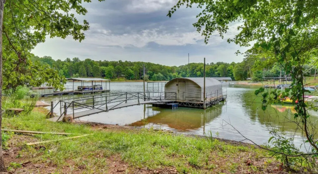 Peaceful Lake Hartwell Gem w/ Boat Dock, Reserva ahora Hotel Gumlog Estados Unidos