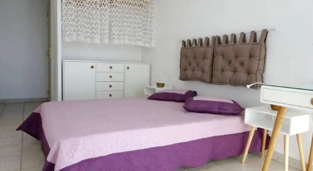 Apartment With 2 Bedrooms in Aigues-mortes, With Pool Access, Enclosed, Book Apartment Hotels in Aigues-Mortes with a Pool, Swimming Pool