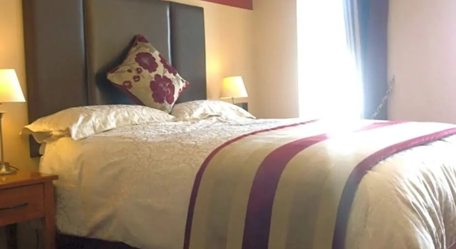 Номер Standard Fitzgeralds Hotel