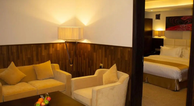 Люкс The Secure Inn Hotel Muscat