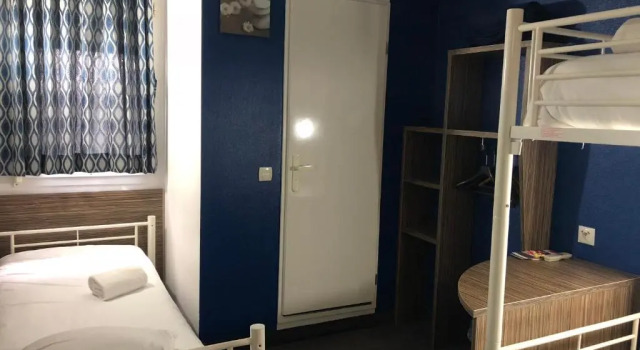 Трёхместный номер Standard Fasthotel Lens Noyelles Godault