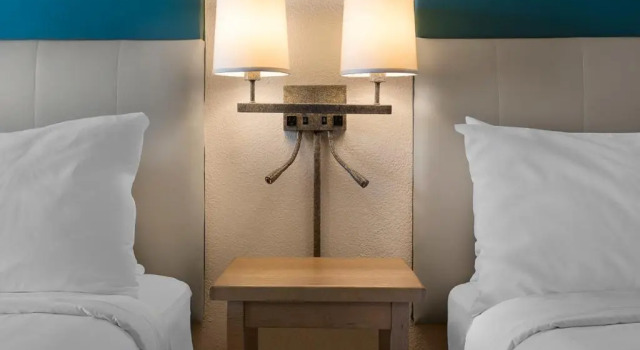 Четырёхместный номер Standard Seaside Inn Oceanfront