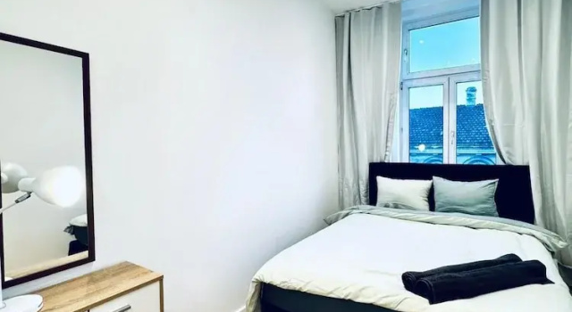 Апартаменты Cozy 4BR Apartment Near Kaufpark