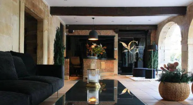 Palacio Los Marqueses de Valbuena, Buchen Sie Hotel Medio Cudeyo Kantabrien