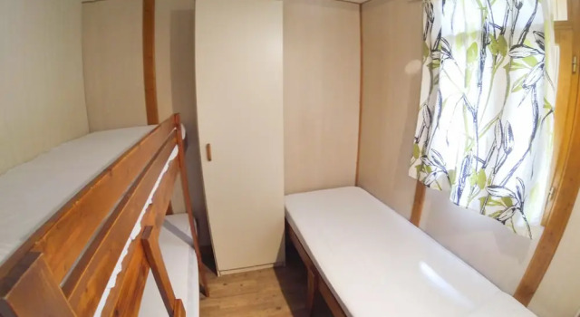 Camping LEspelt, Prenota Campeggio Hotel a Bergueda con piscina, Piscina