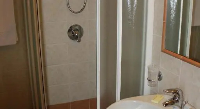 Номер Standard Albergo Ristorante Punta DellEst