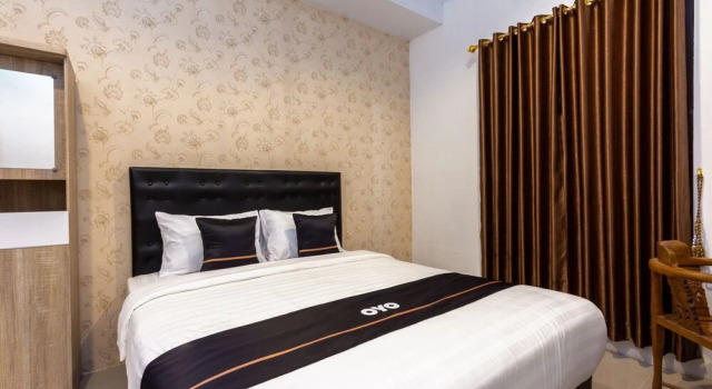 Ndalem Kopen Syariah by Oyo Rooms, Book Hotel Sleman Yogyakarta Province