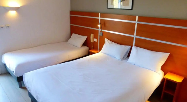 Трёхместный номер Standard Hotel & Restaurant Heliotel