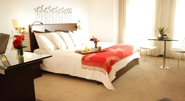 Hotel Rosales Plaza