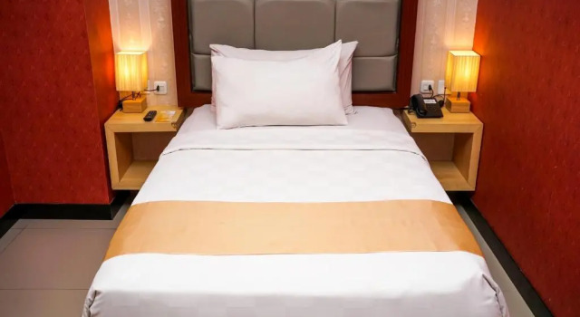 Номер Superior JLES Hotel