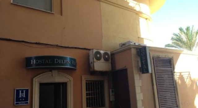 Hostal Delfin Verde, Забронировать Отель Альмерия Коста-де-Альмерия, рядом с Памятникам горожанам-узникам Маутхаузена