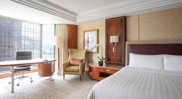 Двухместный номер Deluxe Side Harbour View Kowloon Shangri-La, Hong Kong
