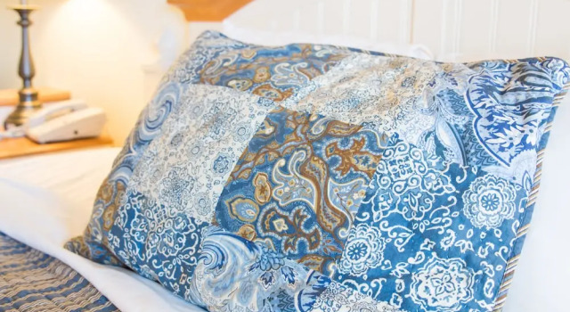 Номер Classic Blue Gate Garden Inn