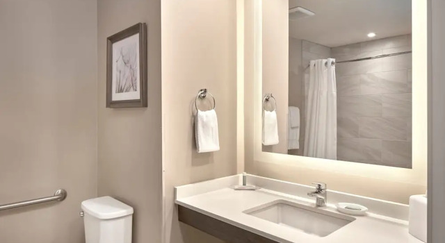 Двухместный люкс Fairfield Inn & Suites by Marriott Airdrie