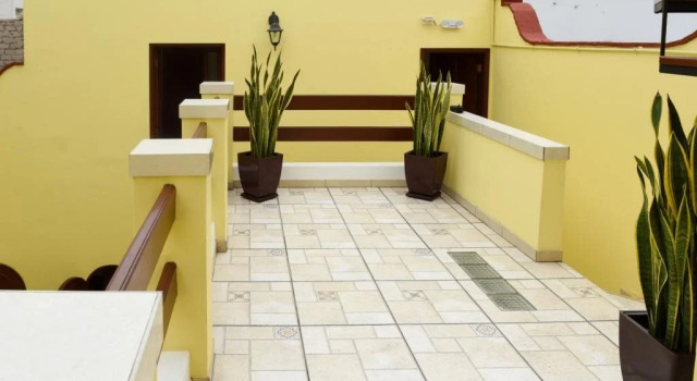 Lima White House - Hostel, Забронировать Хостел Отели в центре Мирафлореса, в центре