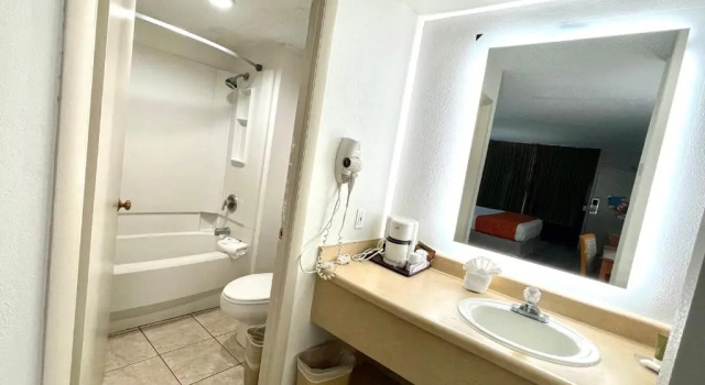 Номер Standard Inn at Atlantic City Hotel & Banquet
