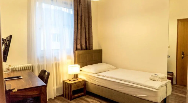 Номер Standard Pension Zum Meridia