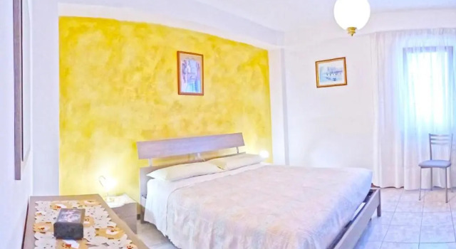 Casa Rosalia cozy holiday apartment by Gardadomsumea