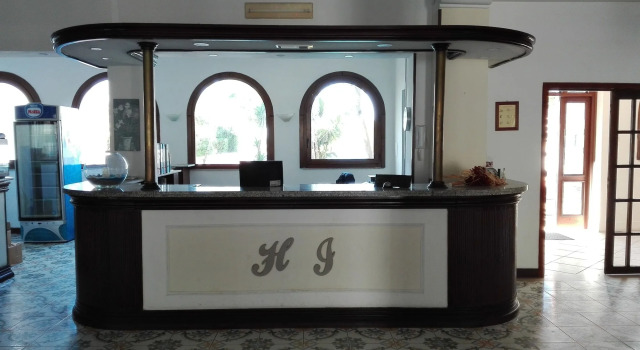 International Resort, Забронировать Курортный отель Мондрагоне Кампания