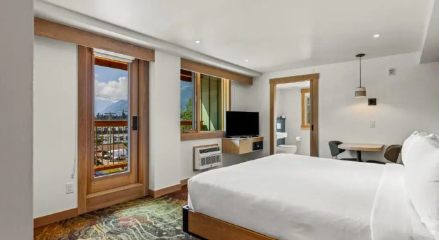 Standard double chambre avec balcon et Vue sur les terres Otter Hotel
