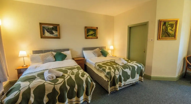 Семейный номер Standard Greenfield Lodge Hotel Bar & Bistro
