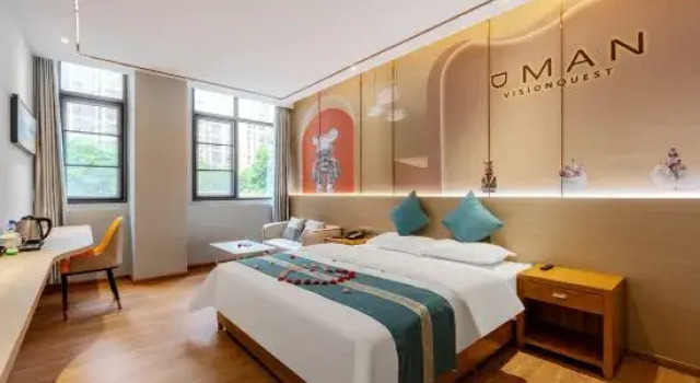 Zhongshan Louis Business Hotel (Shidai Fanghuali Bus Terminal Branch), Boek Hotel Hotels in Guangdong met parkeren, Parkeren