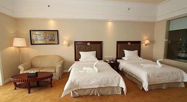 Hubei Quanjingyuan Hotel, Varaa Hotelli Xianning Hubei