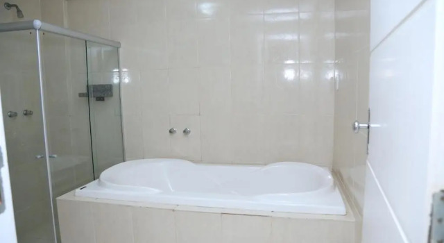Люкс Avelan Plaza Hotel