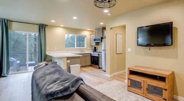Коттедж Cozy Woodland Retreat in the Pines, Near Prescott!