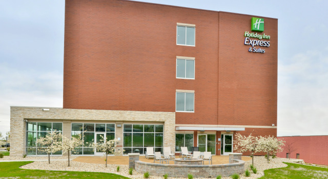 Holiday Inn Express & Suites Madison by IHG