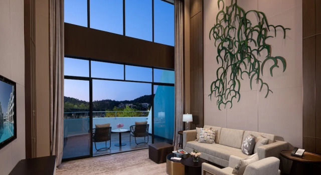 Номер Deluxe White Swan Hotel Taizhou