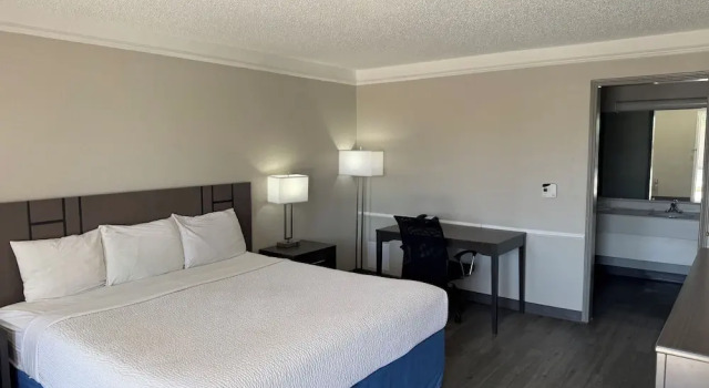 Двухместный номер Accessible Standard Days Inn by Wyndham Georgetown