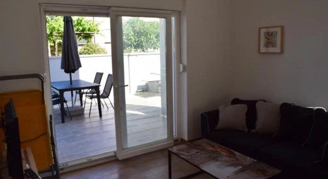 Apartment Filipec, Book Lejlighed Hoteller i Pomer med parkering, Parkering
