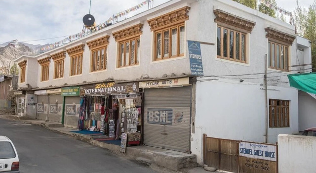 Stendel Guest House, Забронировать Гостевой дом Гостевые дома Лех, рядом с Namgyal Tsemo Gompa, Гостевой дом