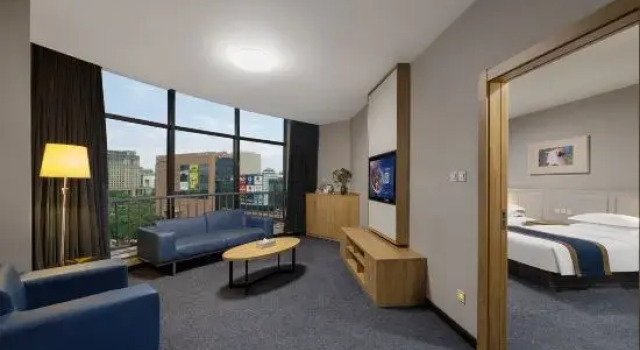 Люкс Deluxe Jinjiang Inn Zhengzhou International Convention Center
