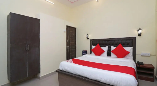 Номер Standard OYO 17171 Sandhya Guest House