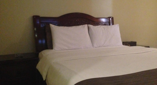 Clark Imperial Hotel Angeles City, Varaa Hotelli Hotellit Pampanga aamiaisella, Aamiainen