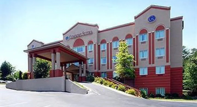 Люкс c 1 комнатой Comfort Suites Raleigh Walnut Creek