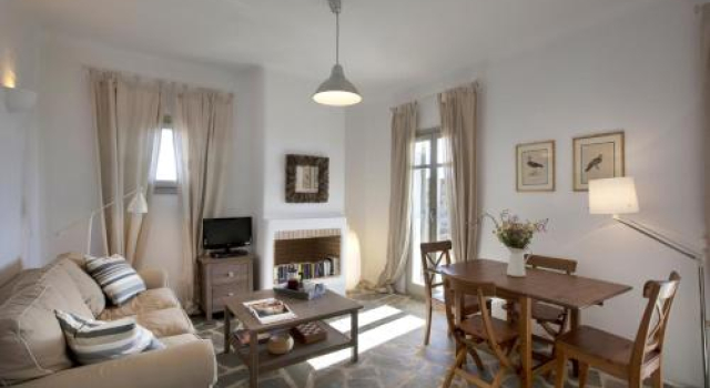Kallisti Myrtia · Idyllic Holiday Villa - Views, Garden, nr Beach