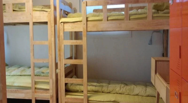 Bukhansan Yellow Guest House, Prenota Affittacamere Eunpyeong-Gu Seul