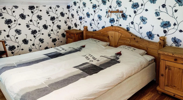 Stunning Home in Vänersborg With 3 Bedrooms and Wifi, Book Hotel  