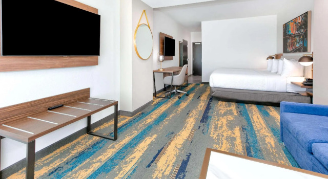 Номер Executive La Quinta Inn & Suites by Wyndham Terrell
