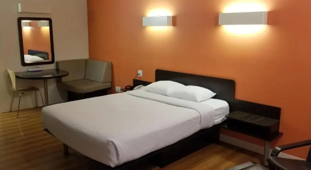Номер Deluxe Joys Inn Innisfail, AB