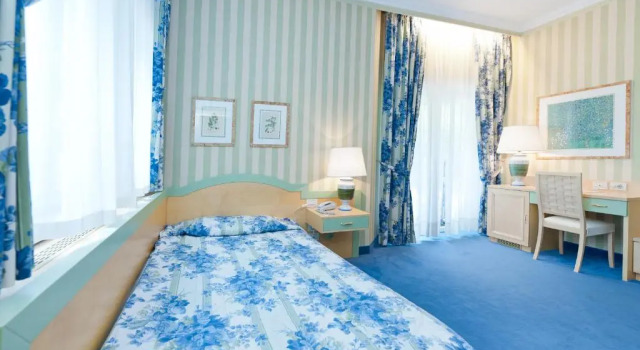 Business Resort Parkhotel Werth, Забронировать Курортный отель Отели Больцано с бассейном, Бассейн