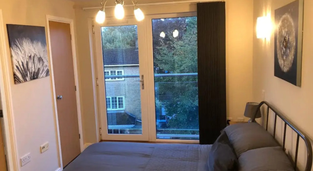 Meadow View Apt 2BR & 2 Bath Parking Near St Neots, Забронировать Отель Отели Англии 3 звезды, 3*