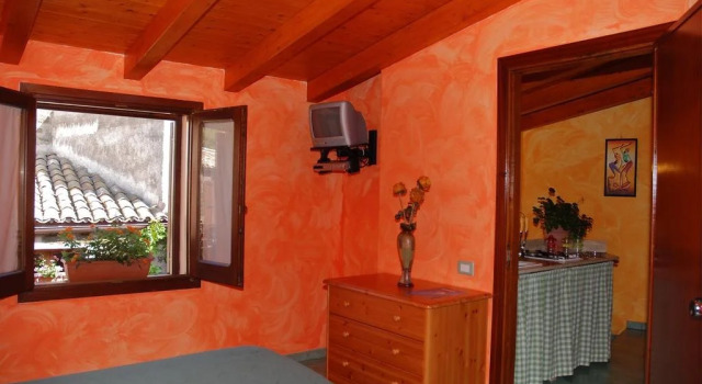 Clelia Case Centro Storico, Book Hotel Hotels & Accommodations in Ustica, Hotel