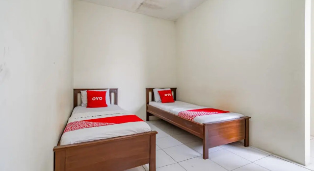 Deluxe double chambre Hotel O Adinda Guest House Syariah