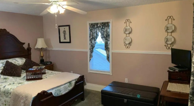 Номер Deluxe Emerald Necklace Inn Bed and Breakfast