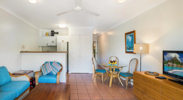Апартаменты c 1 комнатой рядом с пляжем The York Beachfront Holiday Apartments